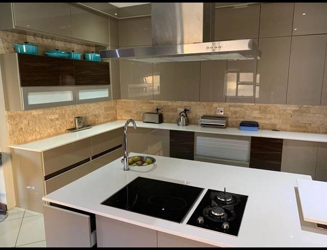 6 BEDROOM HOUSE FOR SALE IN SAVANNAH COUNTRY ESTATE
